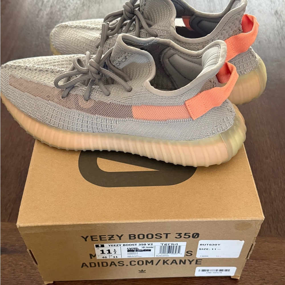 Adidas Yeezy Boost 350 V2 True Form 11.5 - Picture 4 of 11